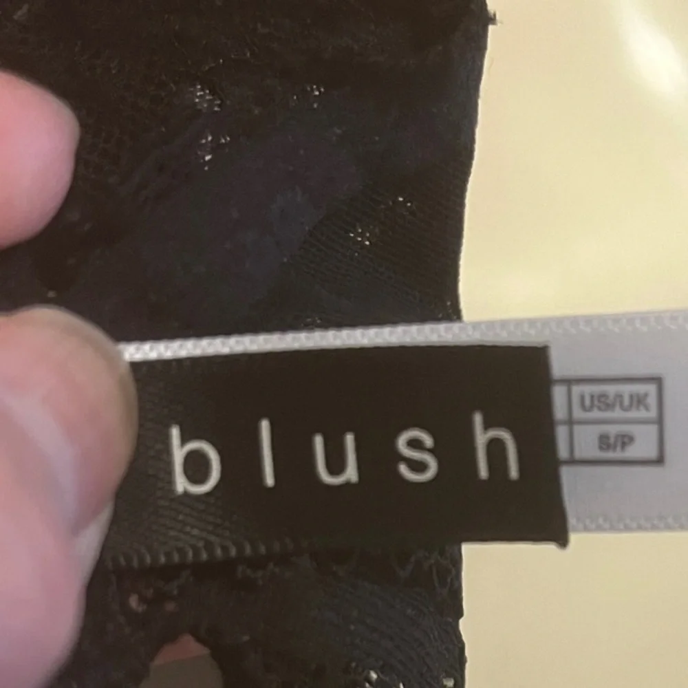 Blush Black Lace Bralette - Picture 5 of 8